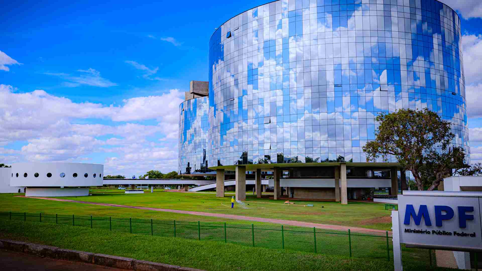 Sede do MPF em BSB MPF recorre para aumentar pena de falsa corretora de criptomoedas em Santa Catarina