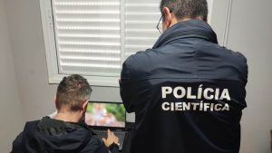 Polícia em Operação ClickFlix