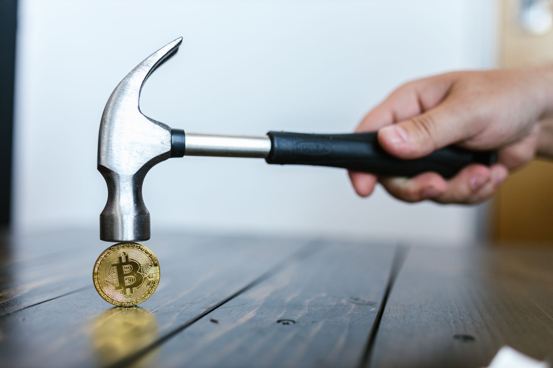 Bitcoin pressionado