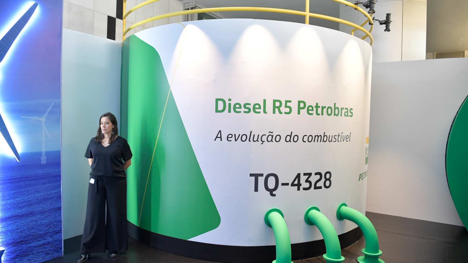 Foto exposição Petrobras em BSB Parceria da Cardano com Petrobras levanta dúvidas em meio à crise da criptomoeda